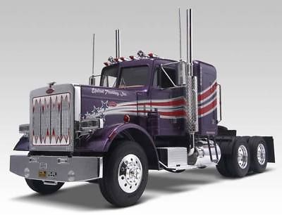 1/25 Peterbilt 359 Conventional Truck №1
