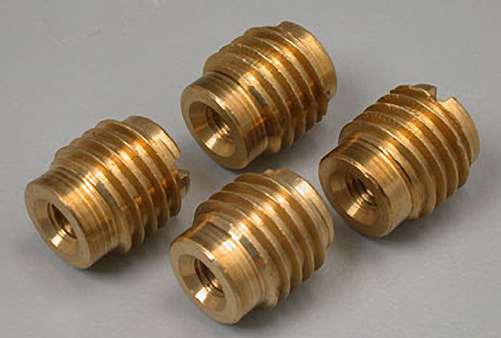 BRASS THREADED INSERT 10-32(4) №1