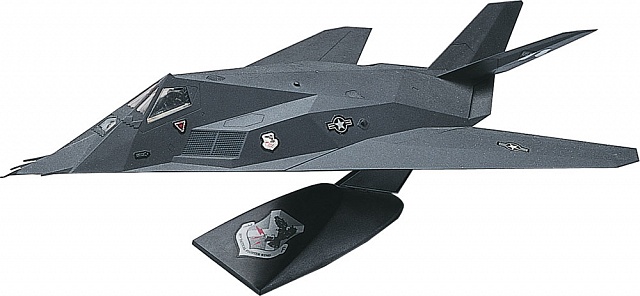 1/72 SnapTite F-117 Nighthawk Stealth Desktop №1