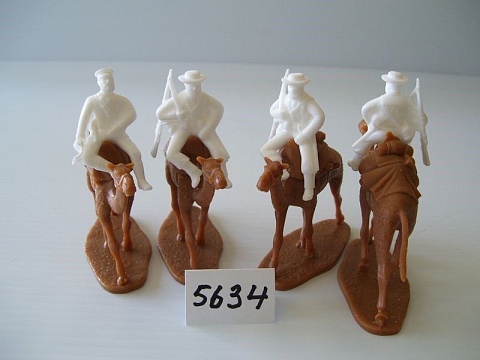 1/32 British Naval Brigade Camel Corps Egypt & Sudan 1882 Summer Dress (Officer & 3 Men Mtd on Camels) №1