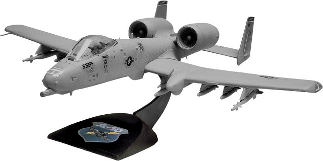 1/72 SnapTite A-10 Warthog Desktop №1