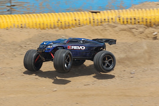 E-Revo 1/16 4WD RTR №18