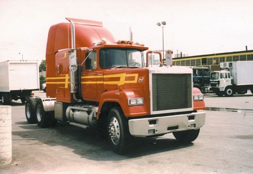 1/24 AMERICAN SUPERLINER TRACT №1