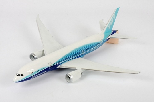 Пассажирский авиалайнер Боинг 787-8 Дримлайнер №1