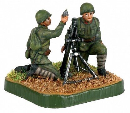 Советский 82-мм миномёт с расчётом 1941-43 №4