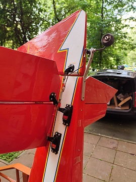 Модель самолета Extra 300S, не новая, с бензиновым двигателем Fuji 34 куб. см №5